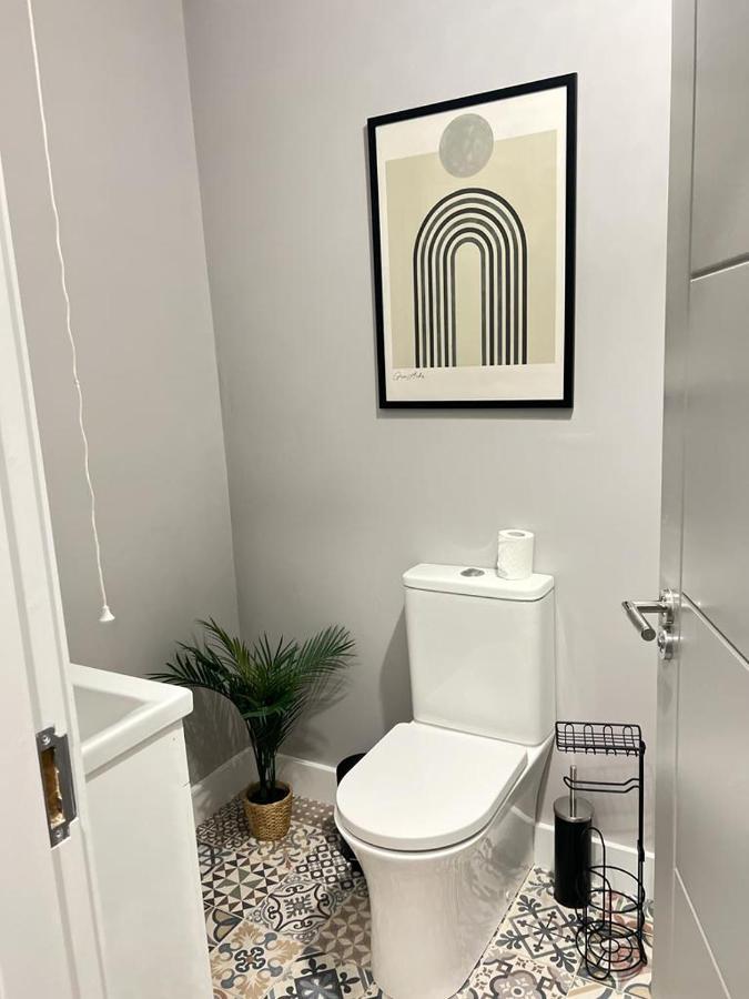 Central Belfast Modern Apartment Great Location Free Parking Esterno foto